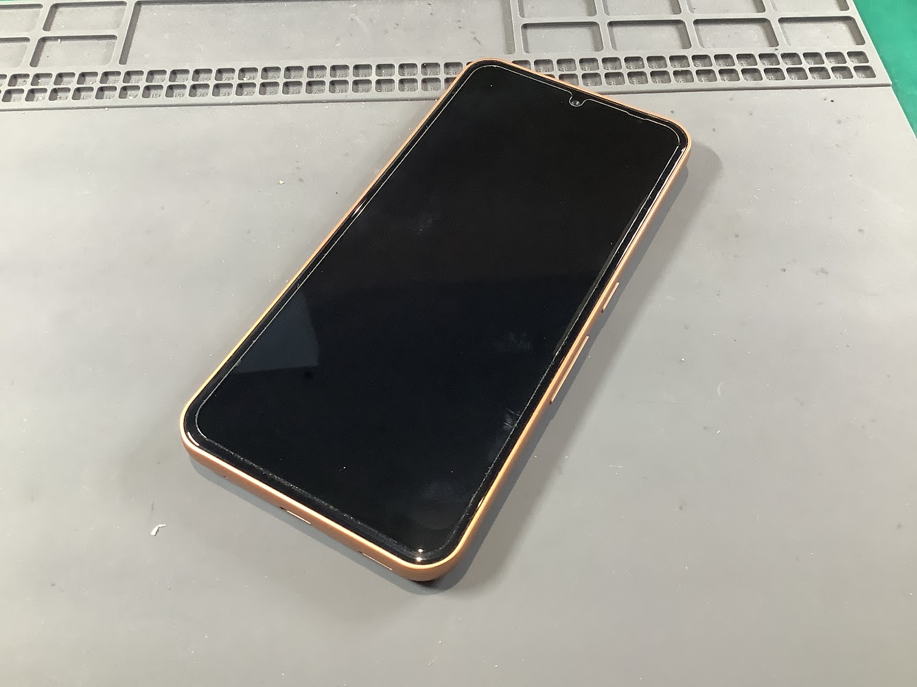 arrowsの画面交換ならデータをそのまま・最短即日修理のスマホ修理工房ラザウォーク甲斐双葉店にご相談ください！